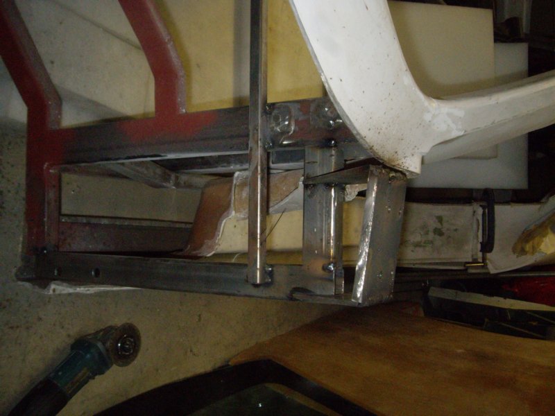 ldoorhingebracket02.jpg